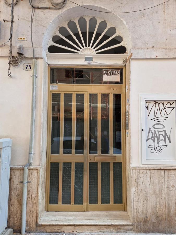 La Casa Di Teresa Hotel Taranto Exterior foto